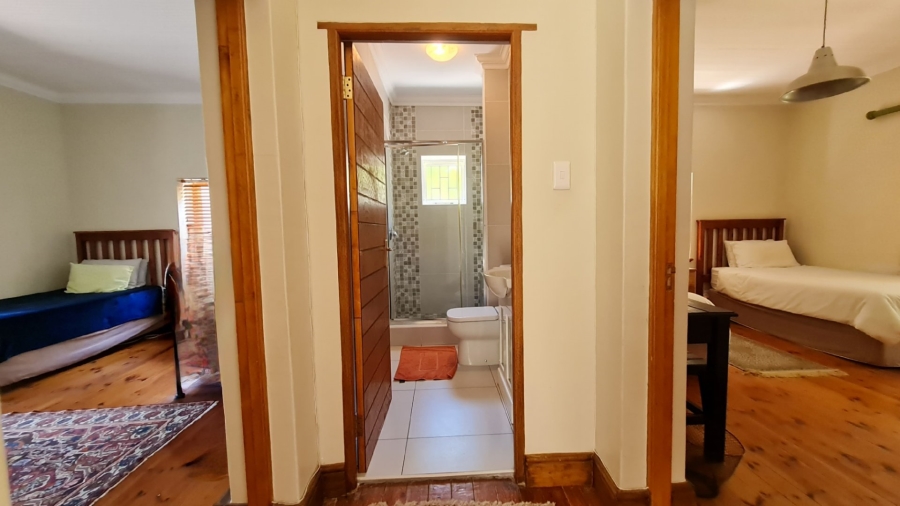 4 Bedroom Property for Sale in Linkside Western Cape